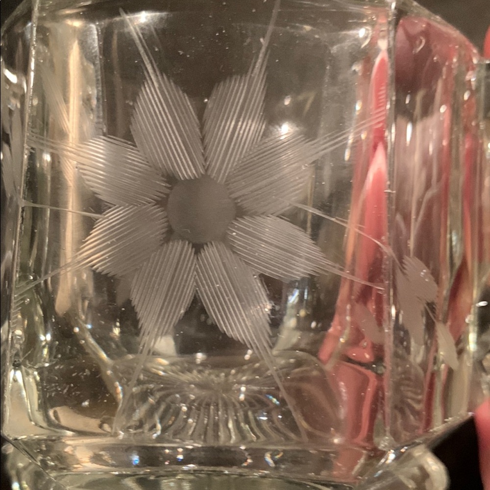 Vintage Etched Daisy/Floral Design Clear Glass Sugar Bowl - Picture 3 of 10